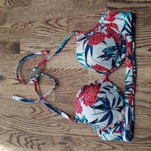 (M) Tropical Floral Colorful Palm Print Classic Fit Bikini Top Vacation Beach